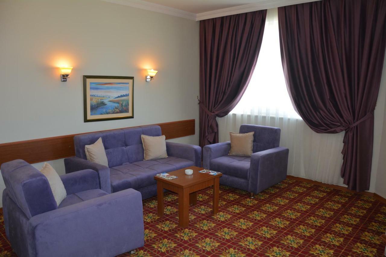 Garden Kale Thermal 3* Sadikbey