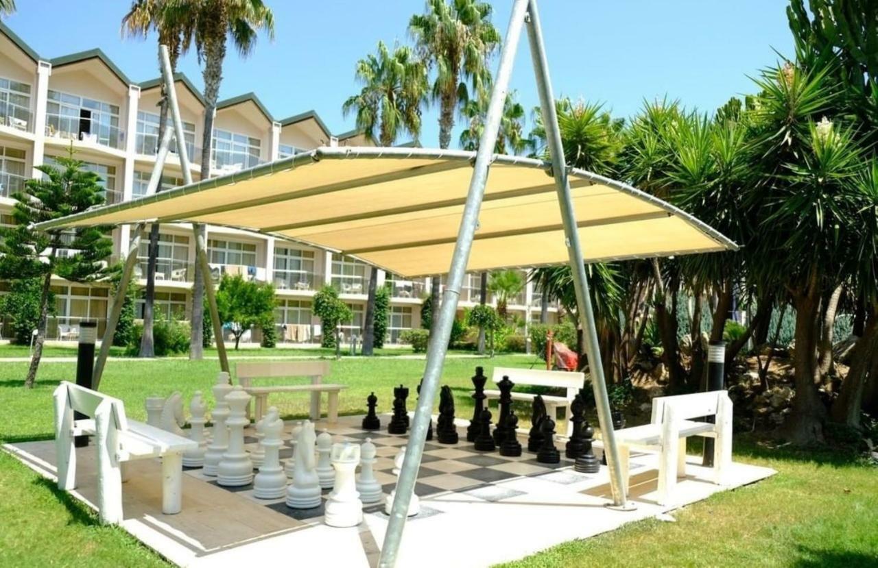Hotel Dobedan World Palace 