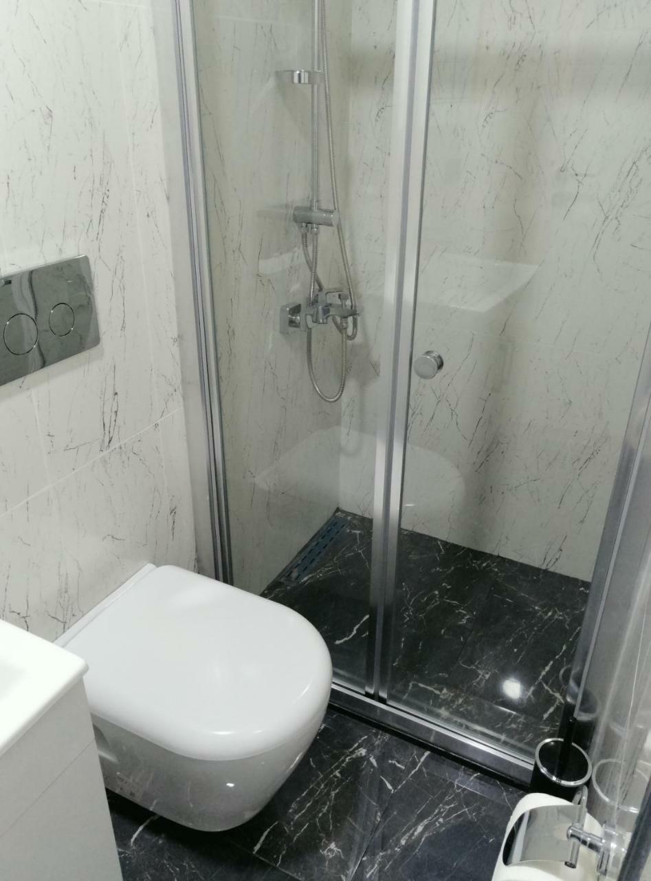 White Golden Aparthotel