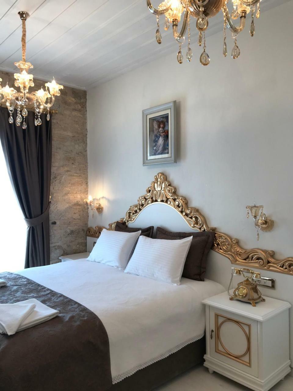Laledan Hotel