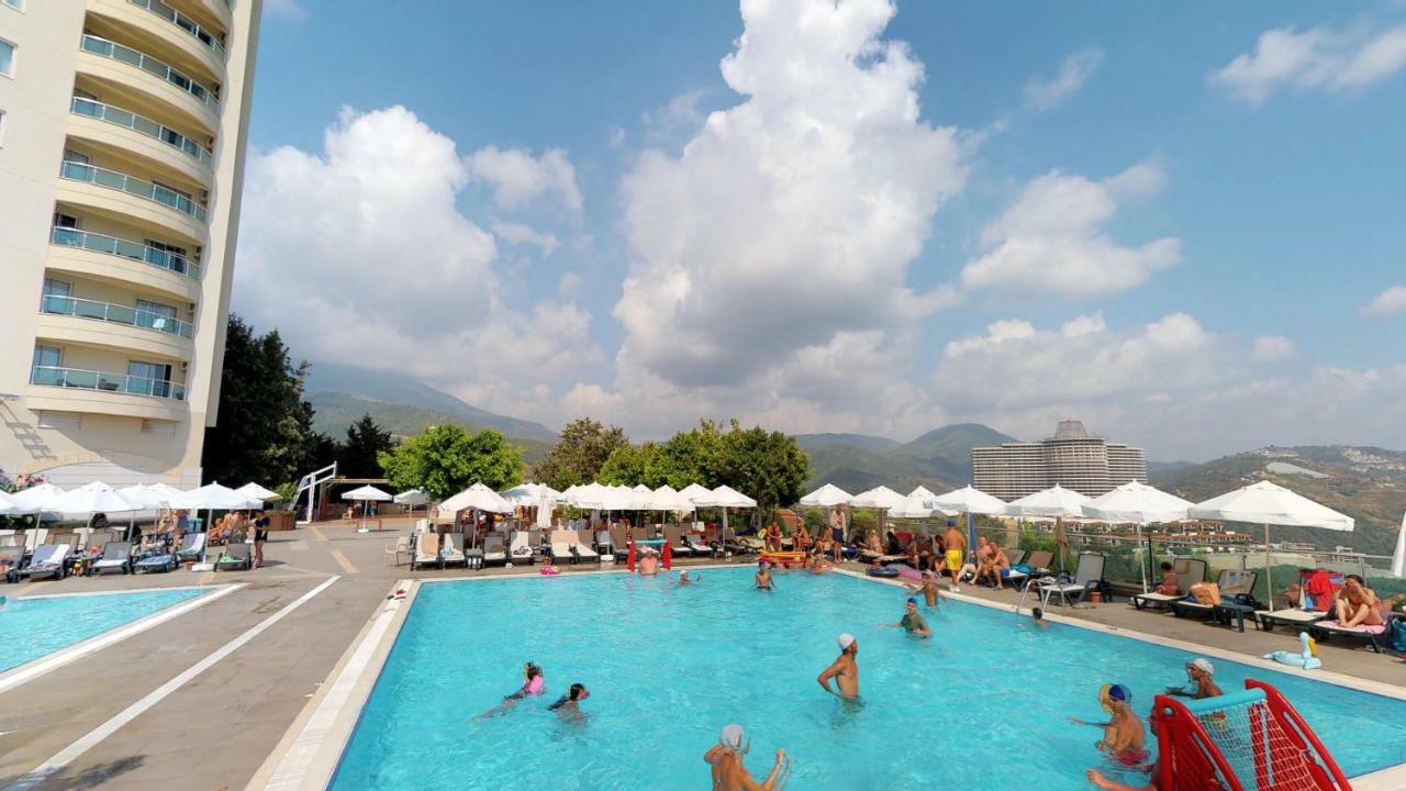 Gold City 1b1b With Free Aquapark Apartment Alanya