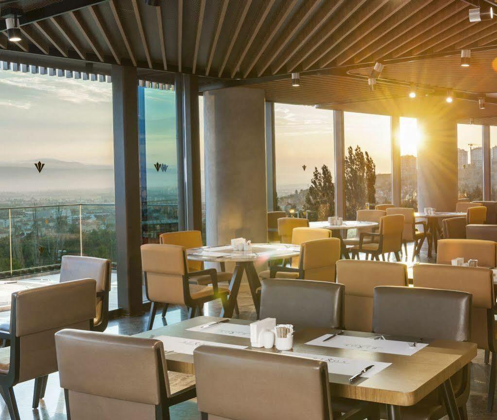 Tasigo Hotel 5*