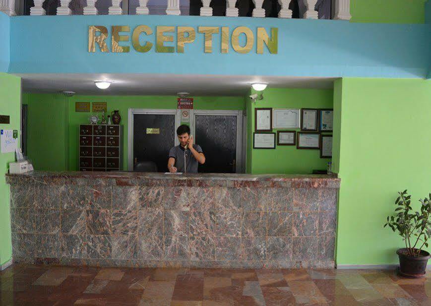 Gold Hotel