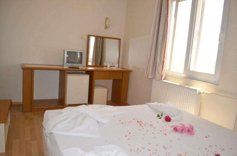Grand Milano Hotel 3*