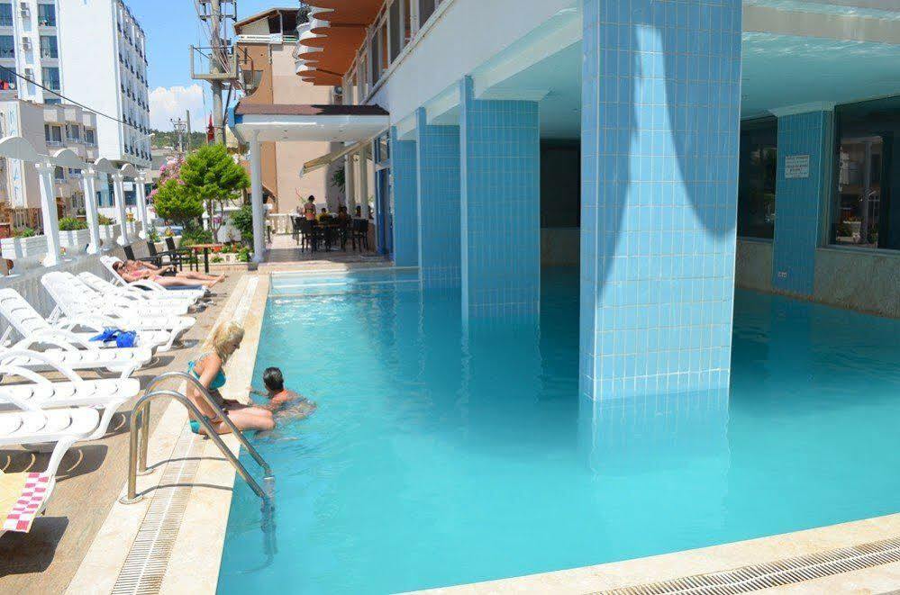 Grand Milano Hotel 3*
