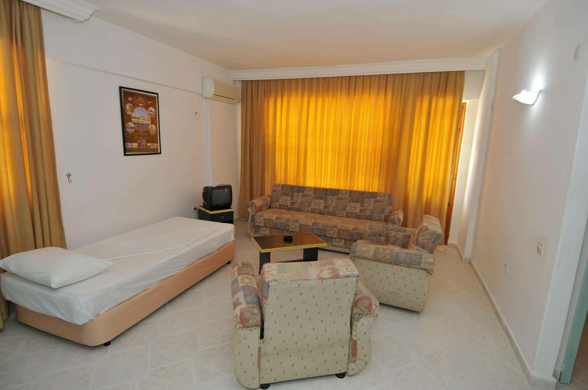 Klas Dom Hotel