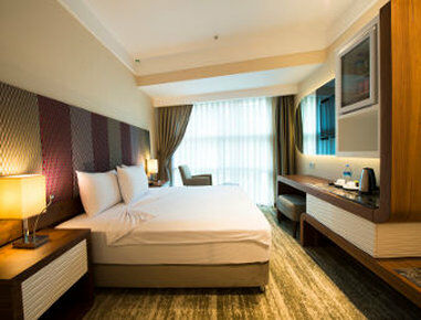 Hotel Ramada By Wyndham Gemli̇k