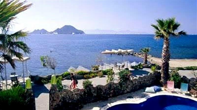 Maira Beach 4*