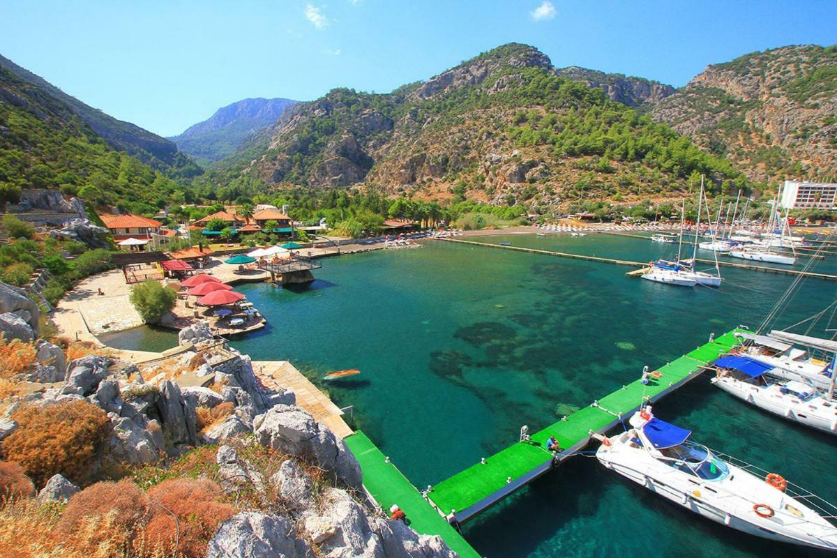 Alarga Sail Boutique & Yacht Club Resort 4*