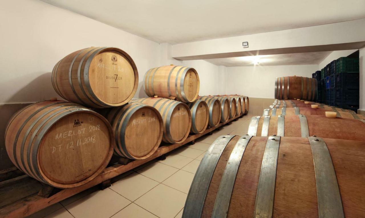 Vinifera Vineyards