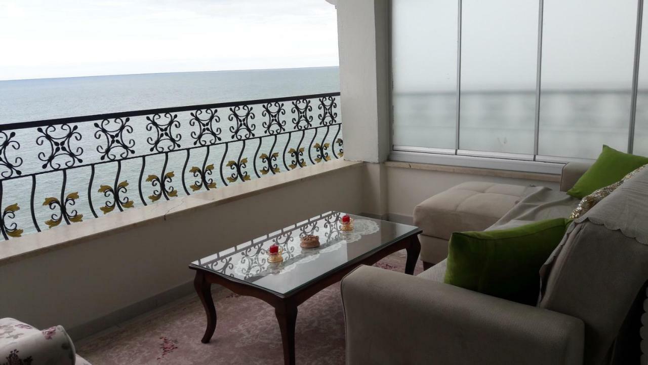 Sea Palace Apartment