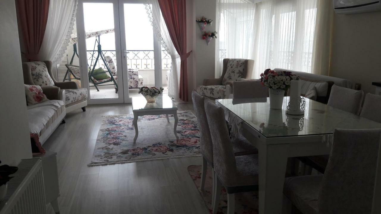 Apartment Sea Palace *