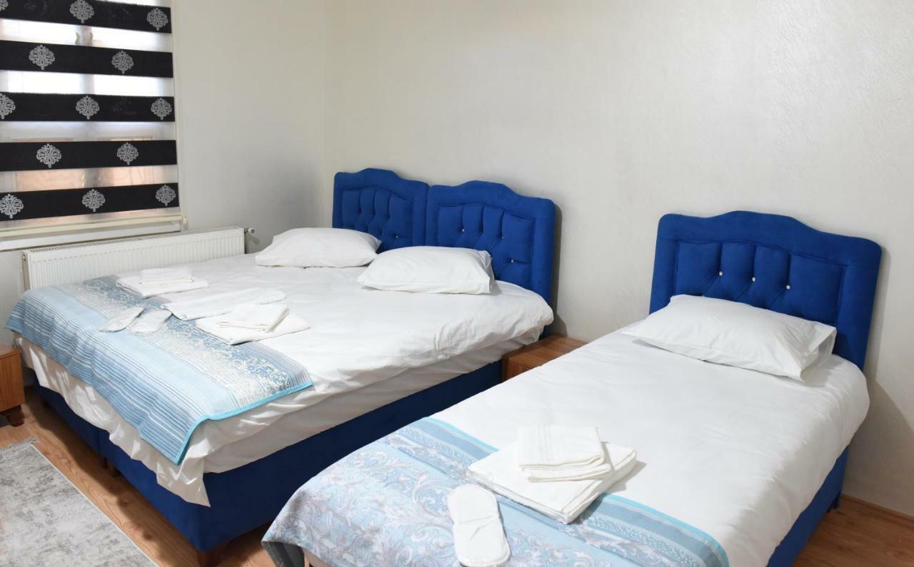 Hotel Oez Butik Antik Kent Myrleia