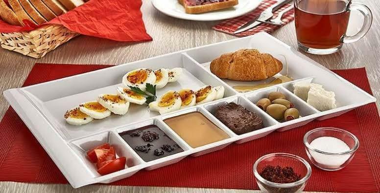 Hotel Oez Butik Antik Kent Myrleia