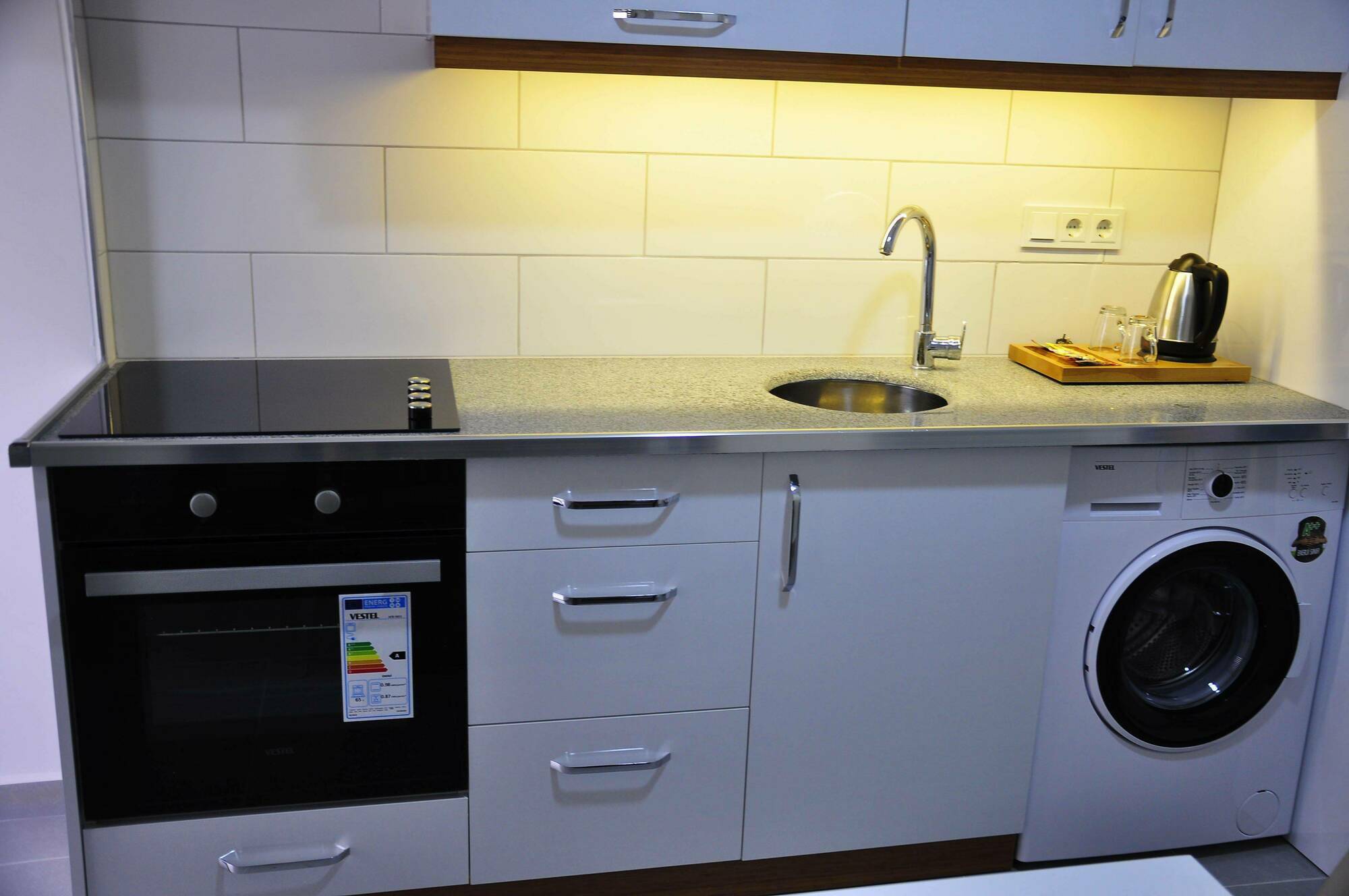Evon Aparthotel 3*