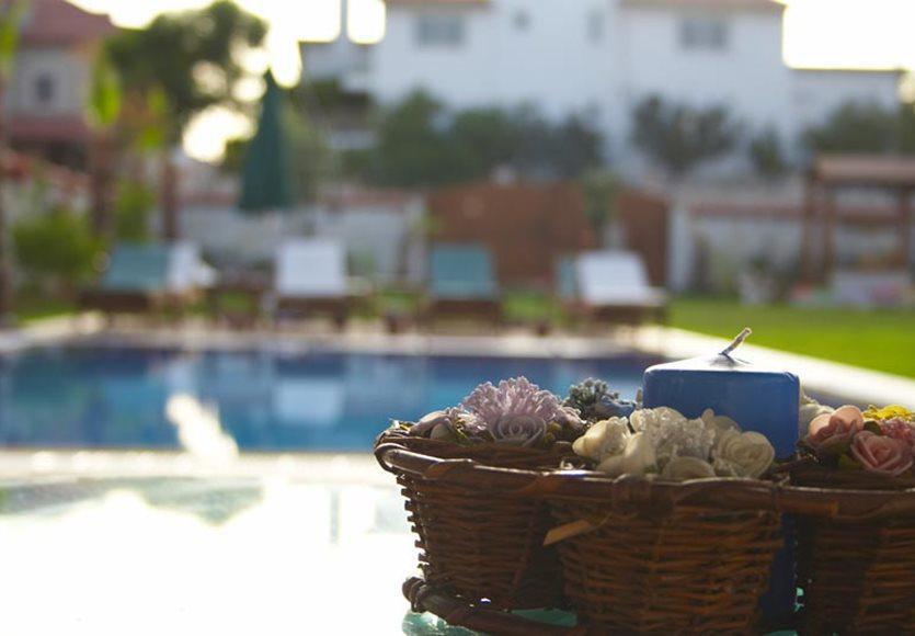 Tash Mekan Alacati
