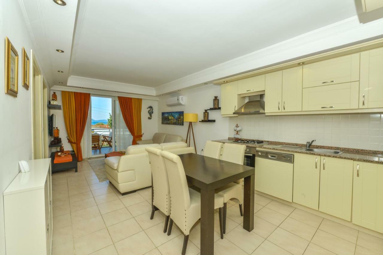Saros Calis Beach Apartment *