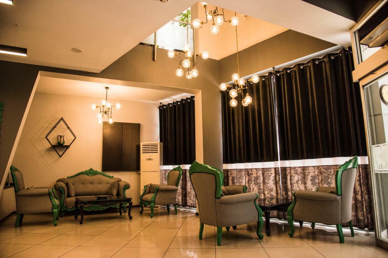 Nazar Hotel 3*