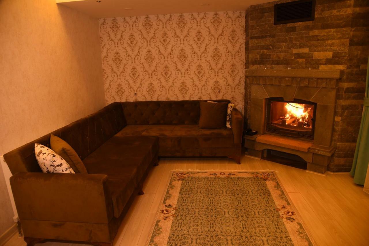 Elif Inan Hotel