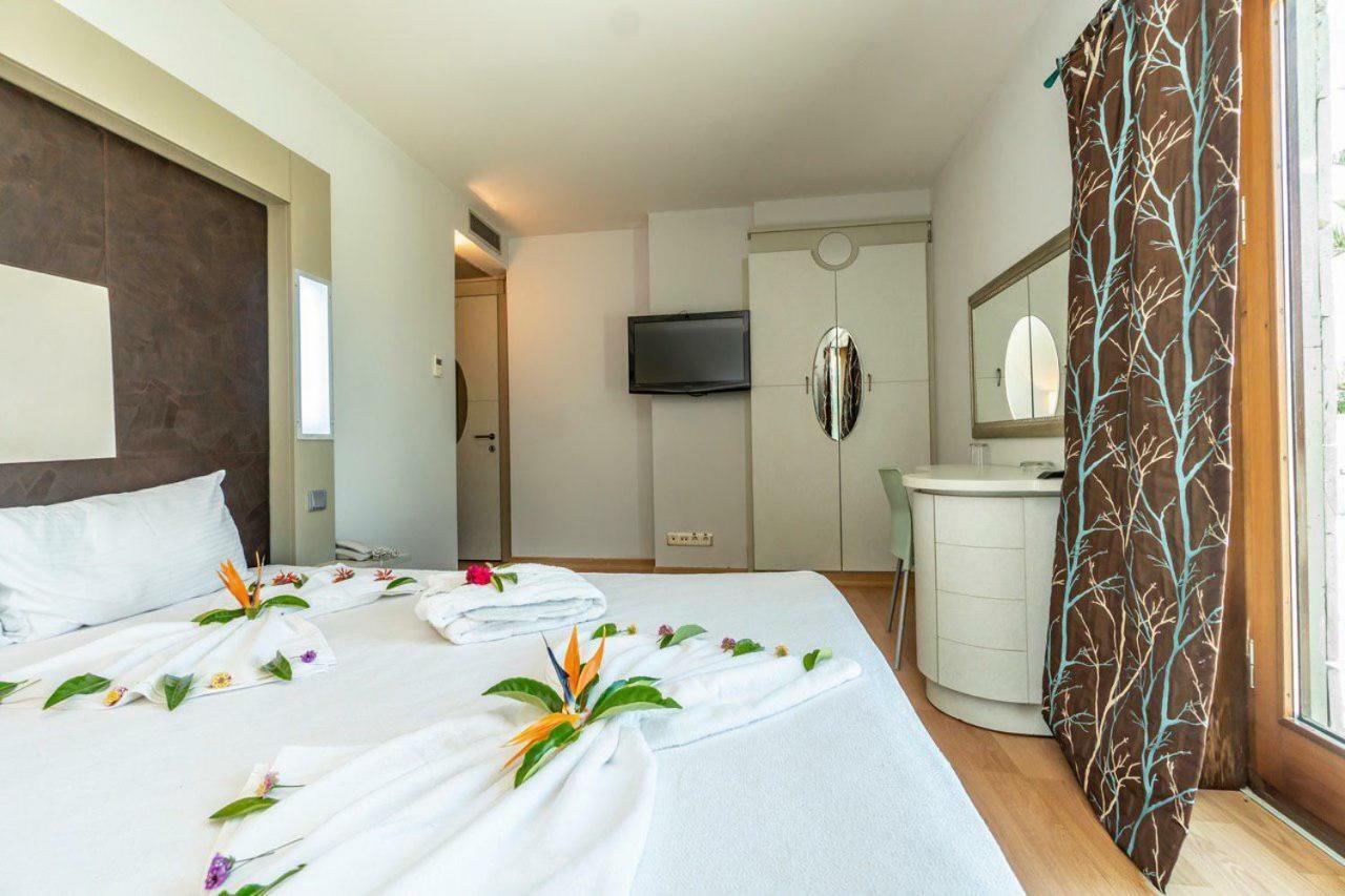 Hotel Maira Beach