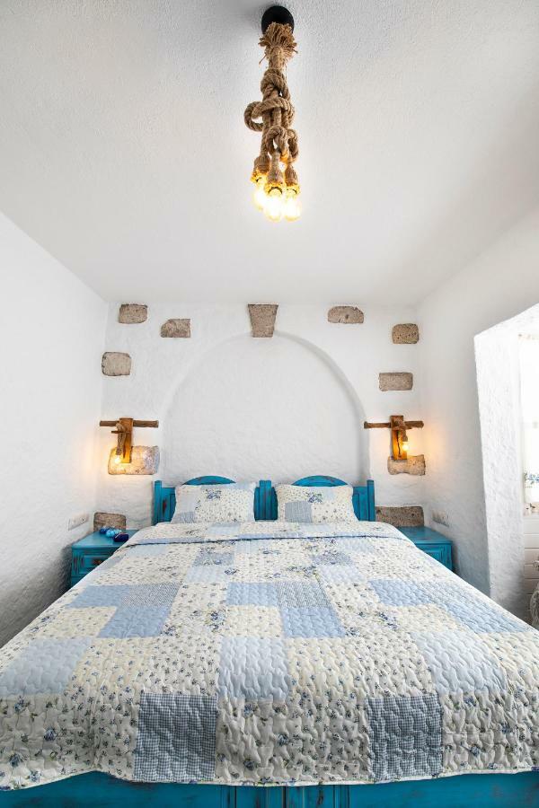 Monat Hotel
