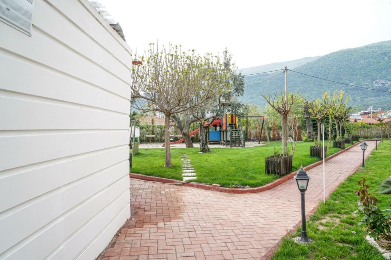 Aloria Garden