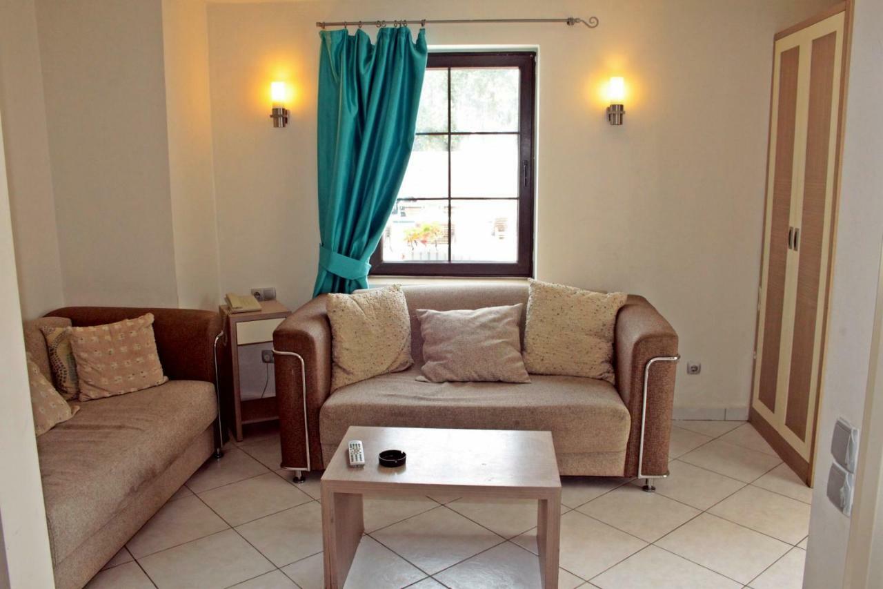 Costa Queen Suites Resort 3*