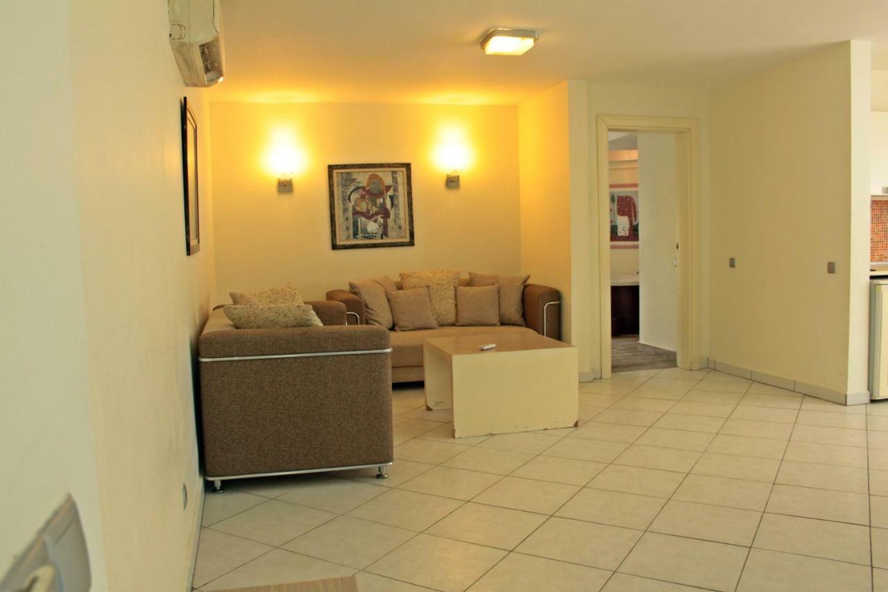 Costa Queen Suites