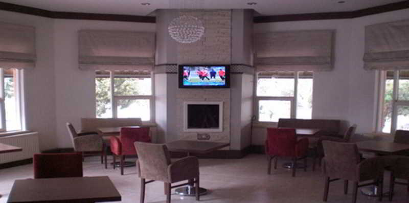 Kum Hotel 3*