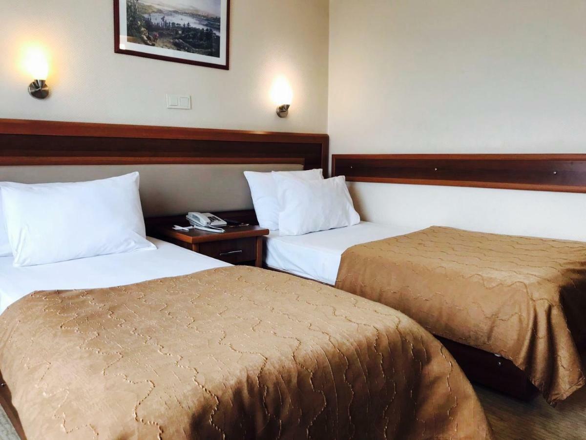 Marina Hotel