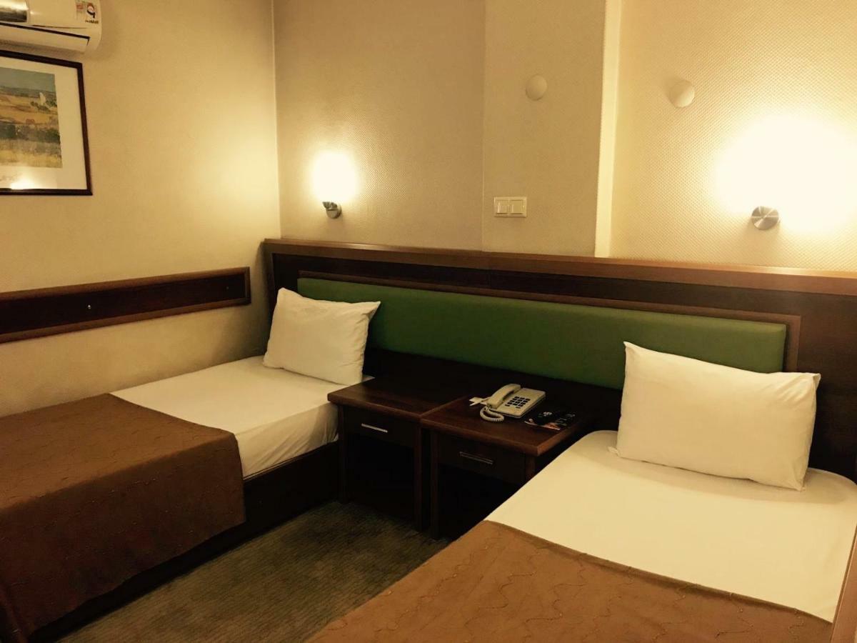 Marina Hotel