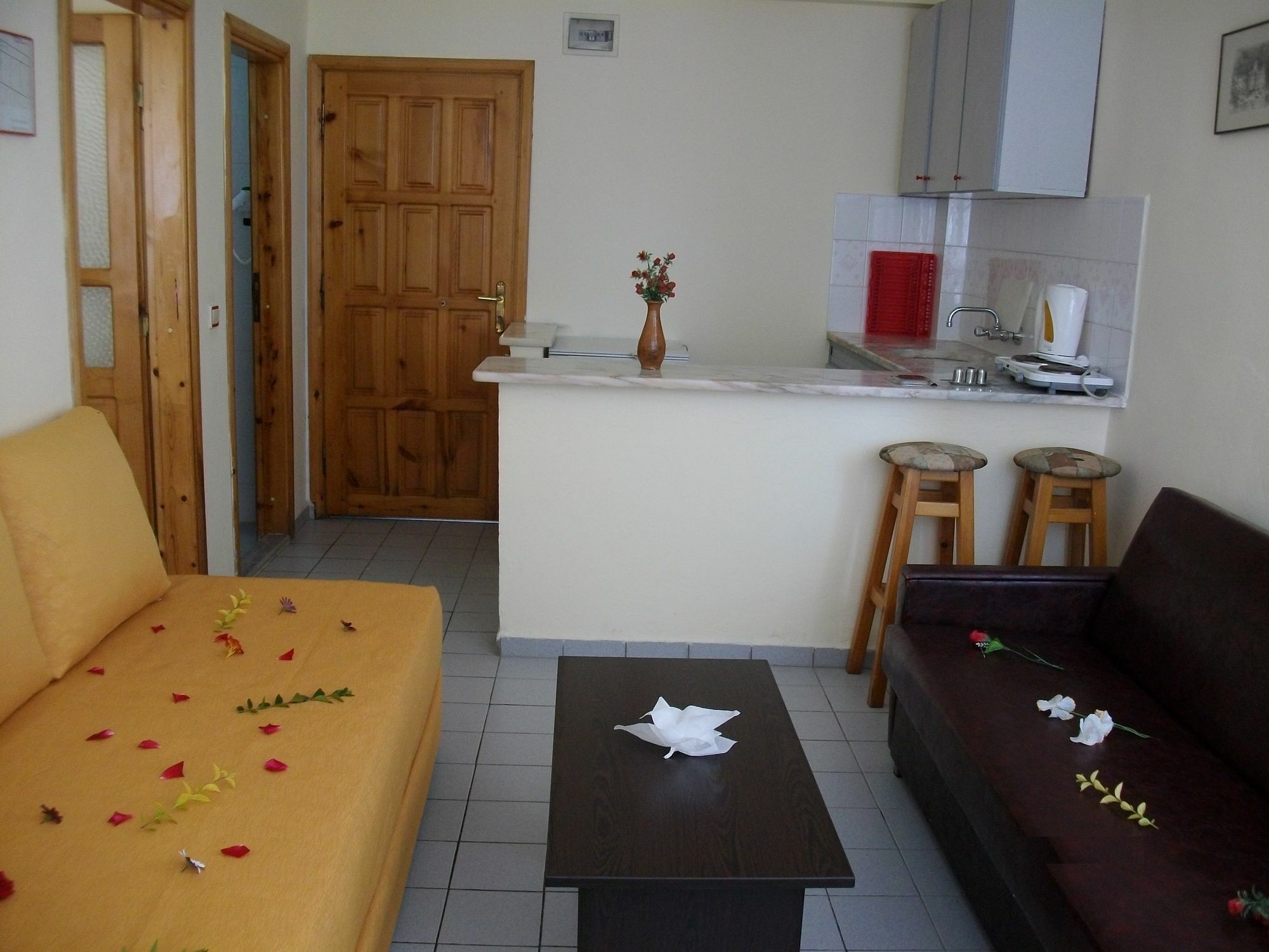 Semiz Aparthotel