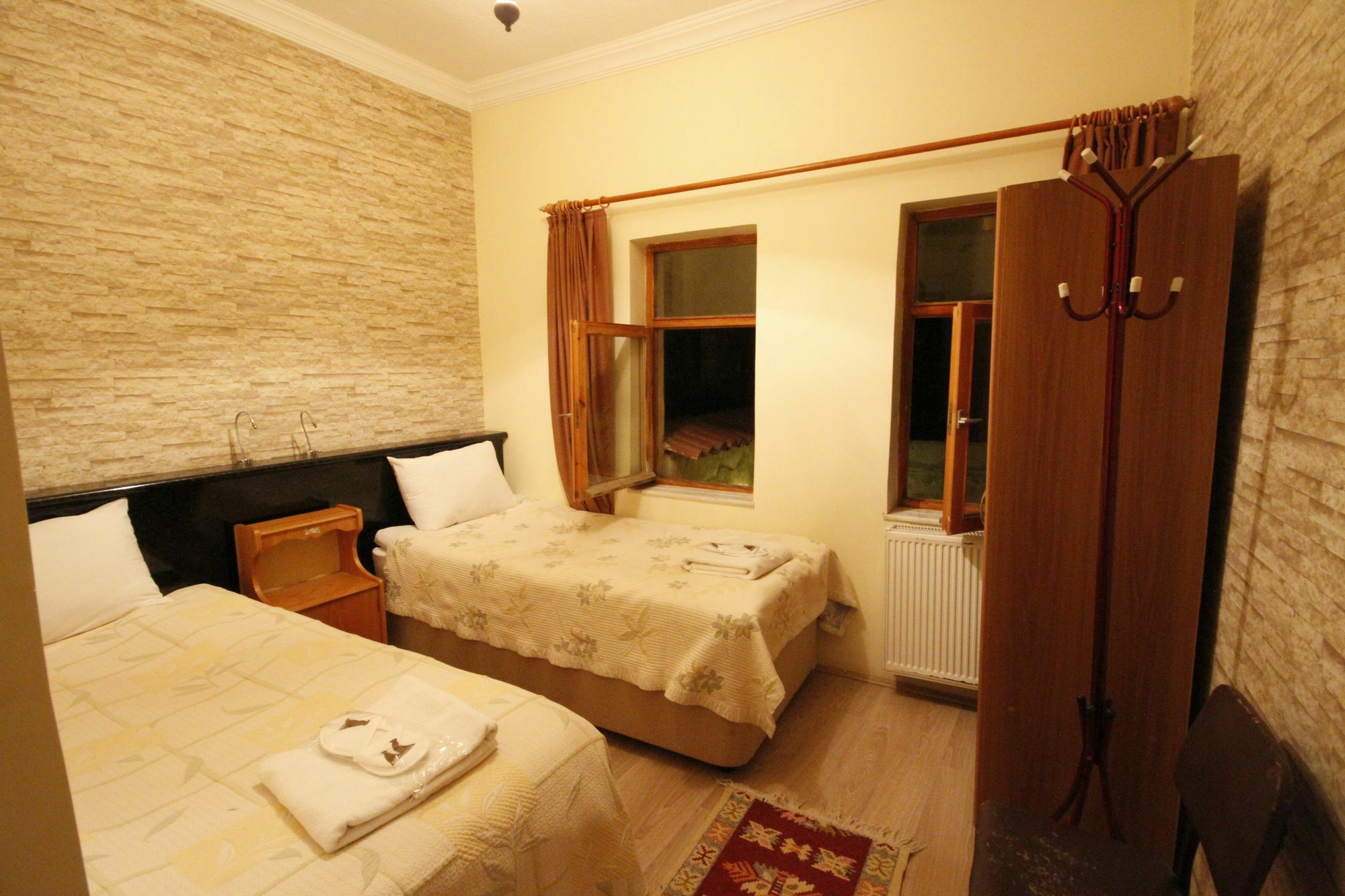 Inn In Stone House 3*