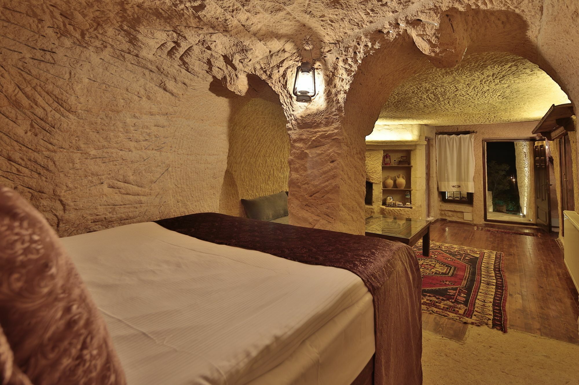 Evi Cave Hotel