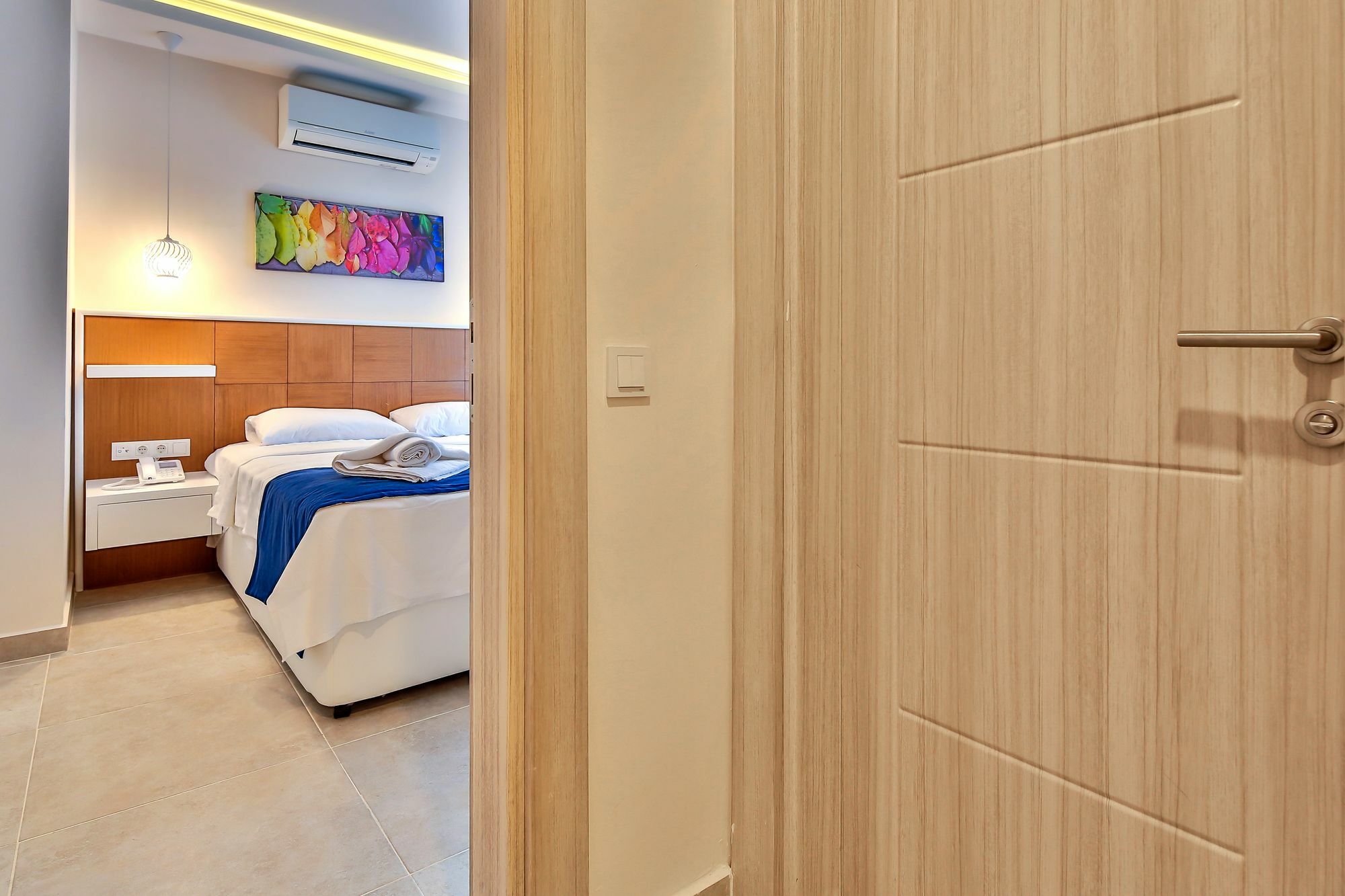 Artemis Hotel 4*