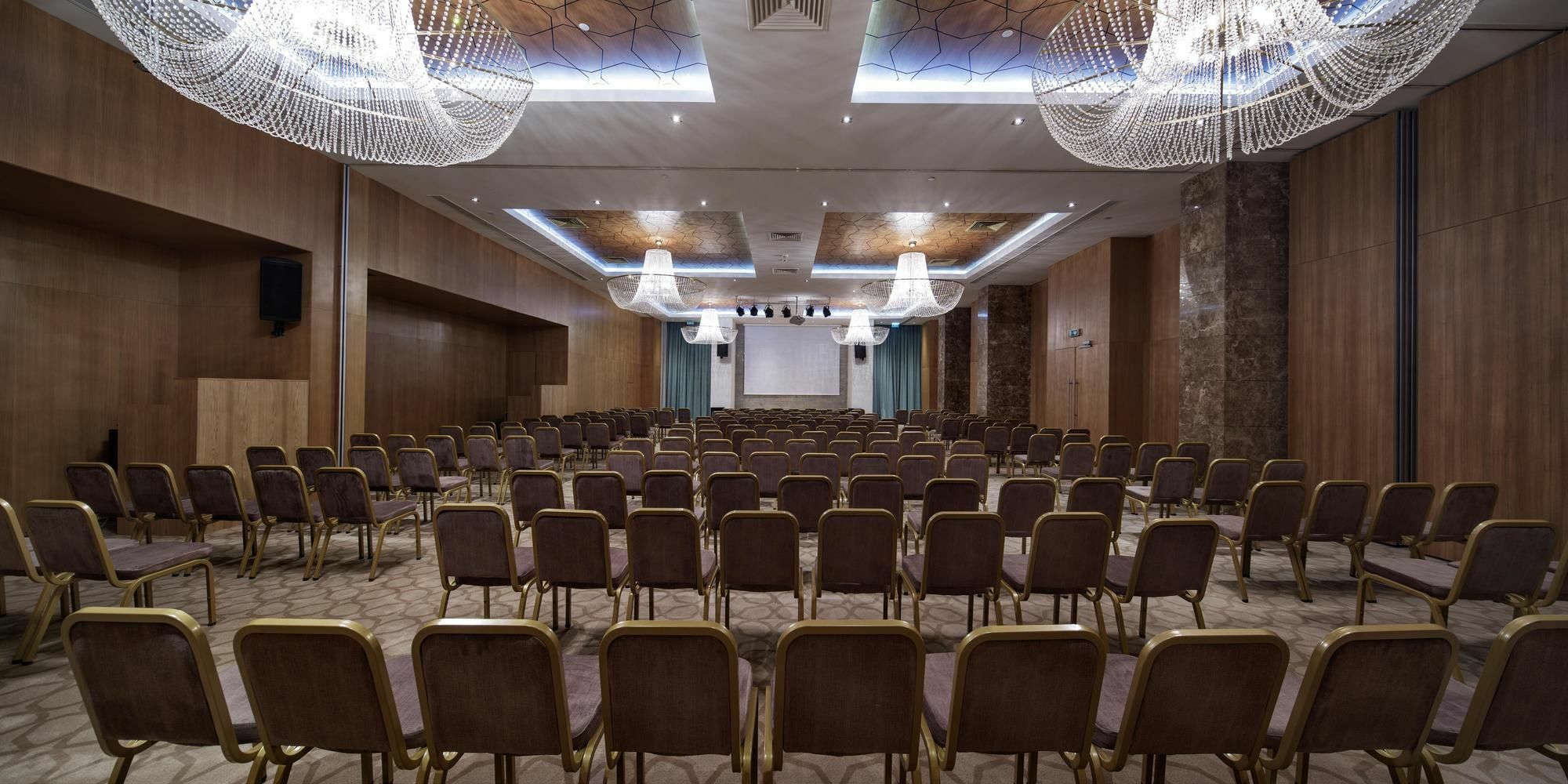 Wyndham Garden Hotel