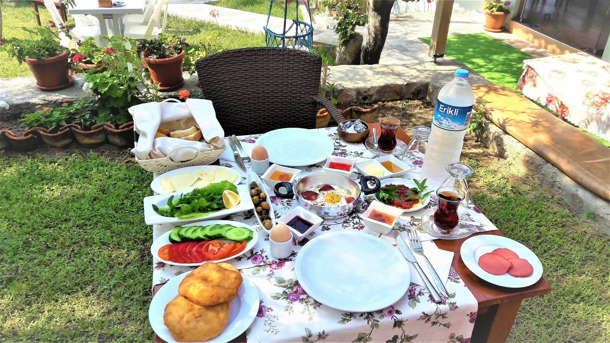Nazan & Restaurant & 3* Assos