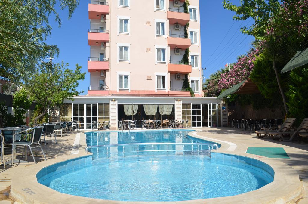 Hotel Megas 3*
