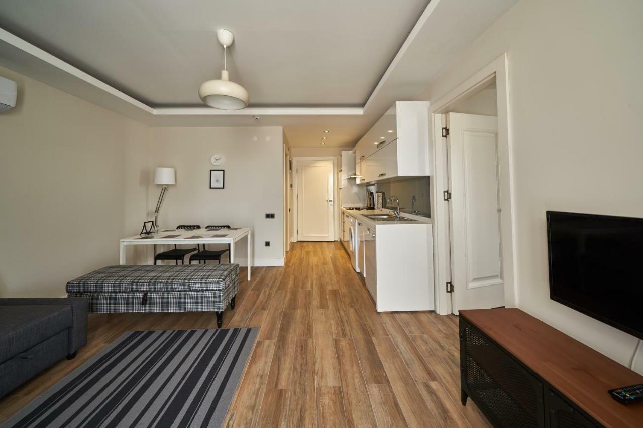 Lara Suite's Hotel *
