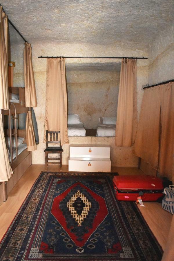 Hostel Cave