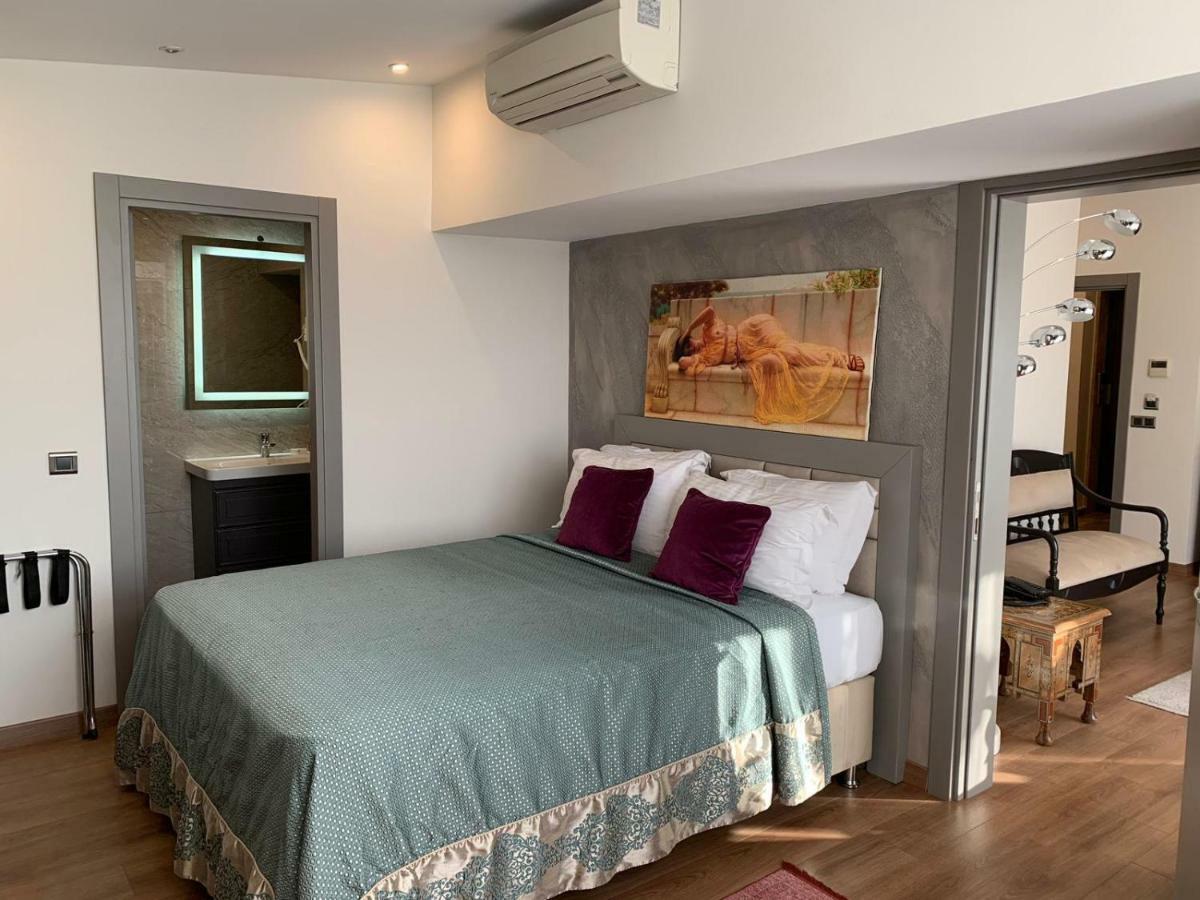 Regency World Hotel 3*