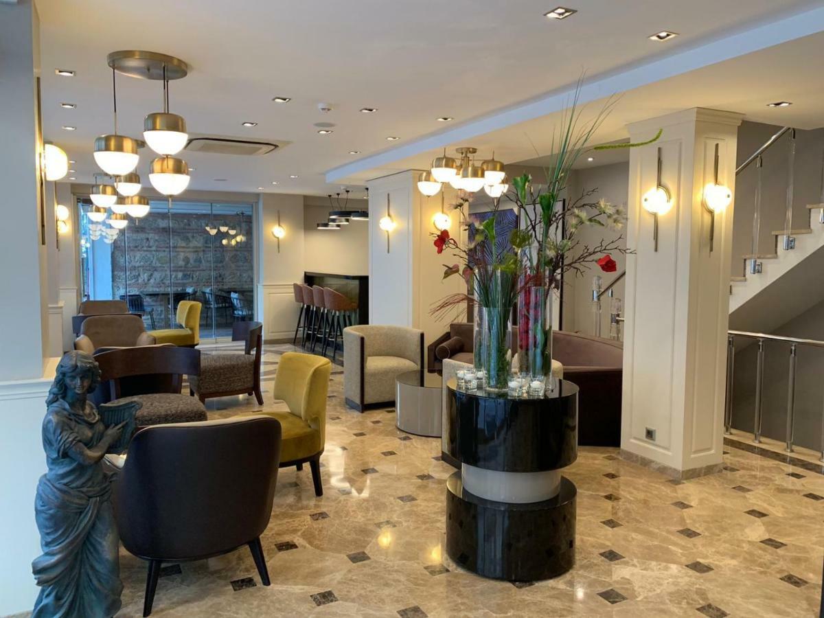 Hotel Regency World