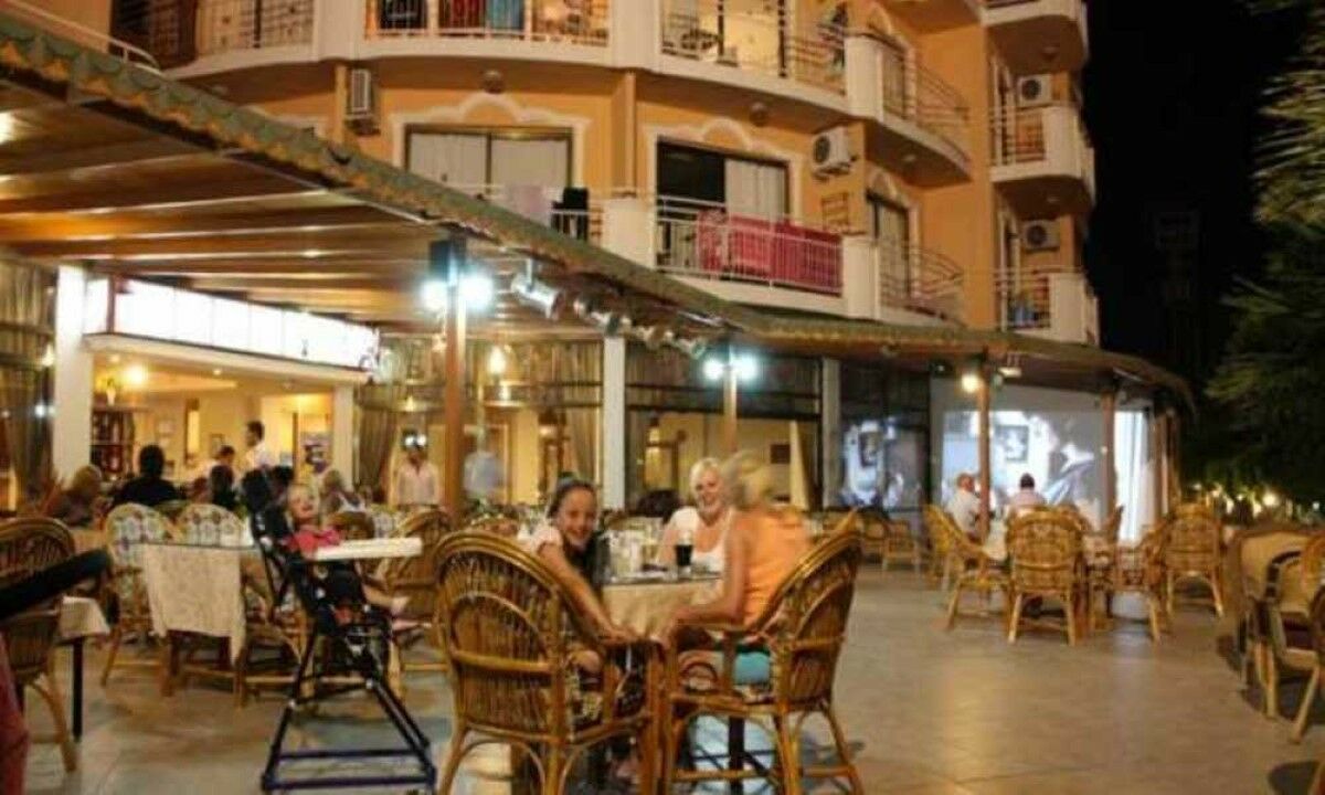 Mutlu Aparthotel