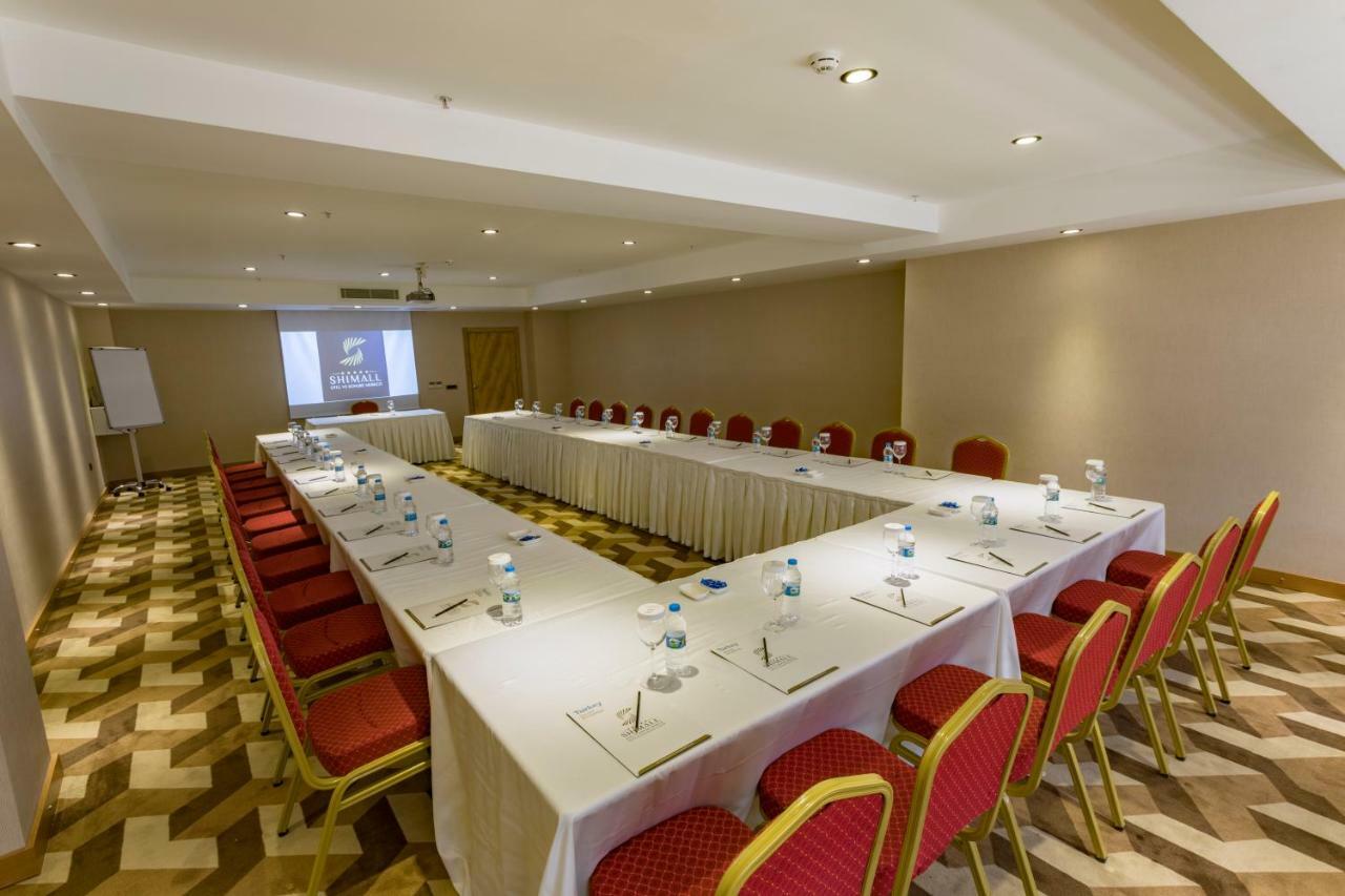 Shimall Deluxe Hotel