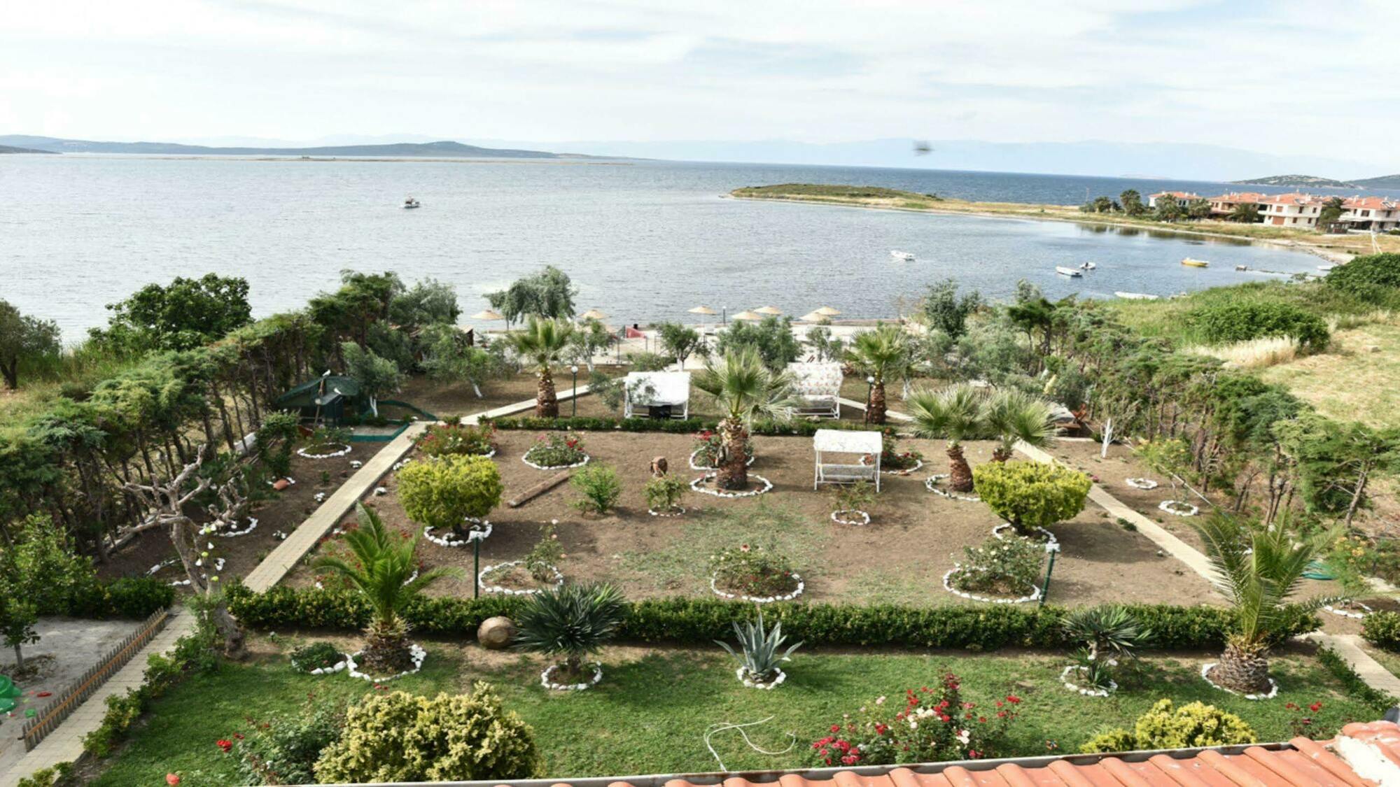 Hotel Cunda Hotel 2*