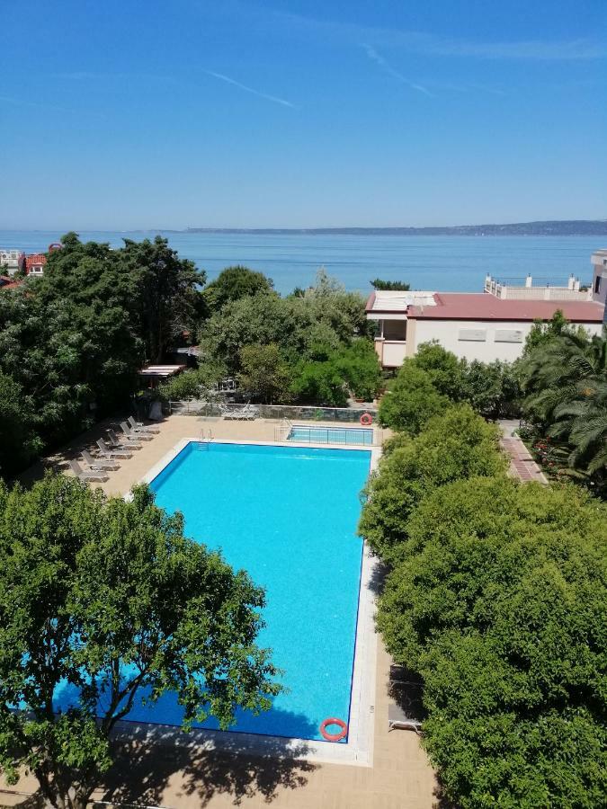 Iris & 4* Canakkale
