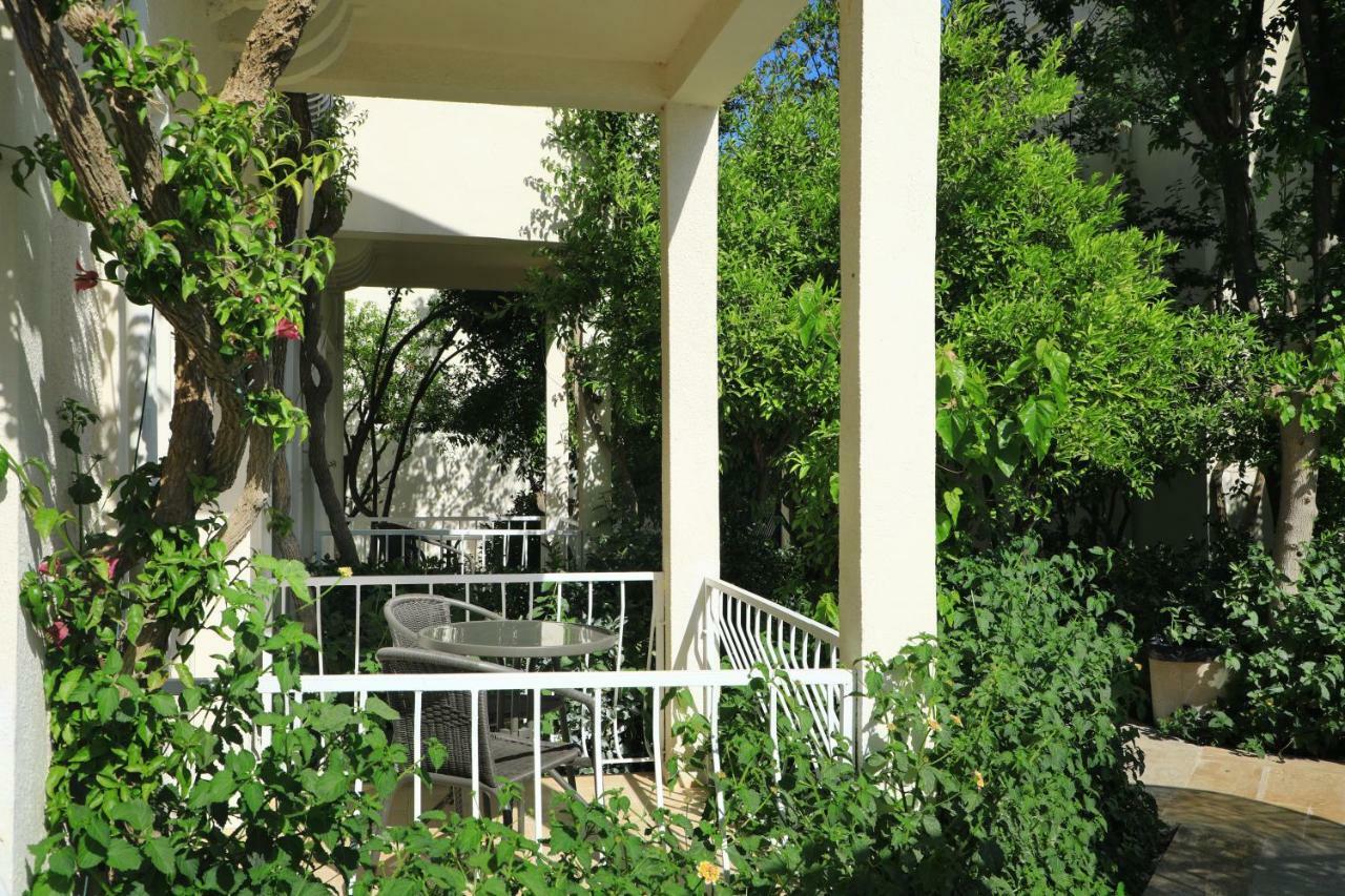 Summer Garden Aparthotel 3*