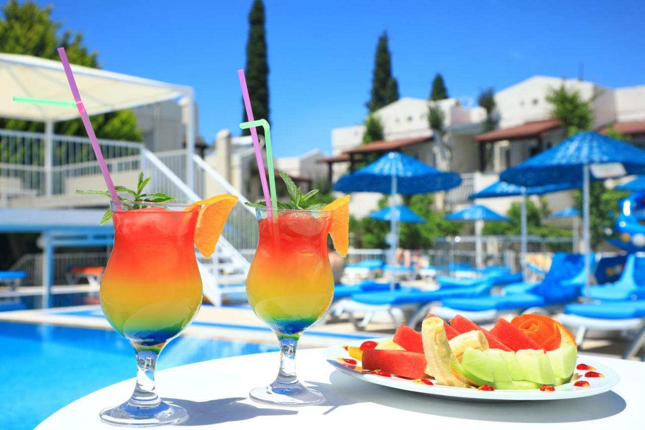 Summer Garden 3*