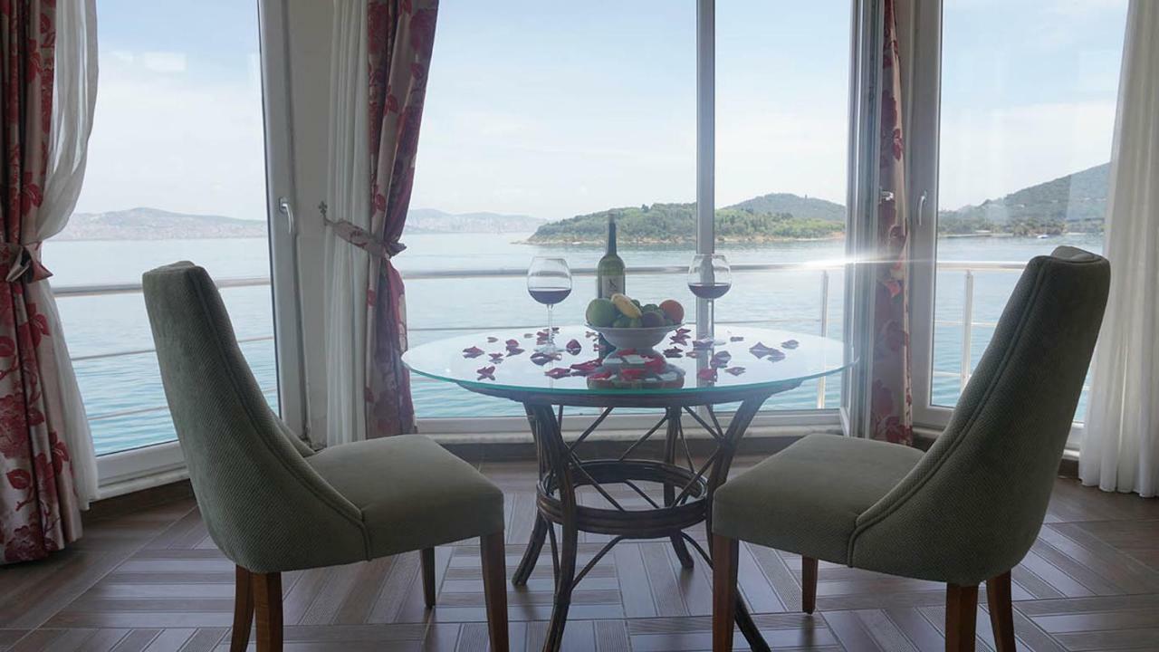 Pyrgos Hotel