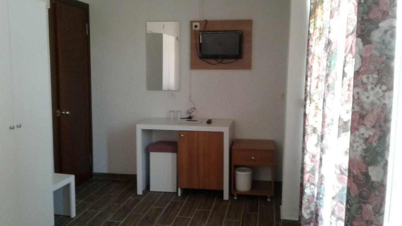 Nergos Hotel 3*